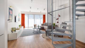 Superior Apartment, 2 Bedrooms, Air conditioning, Garden View | Interior