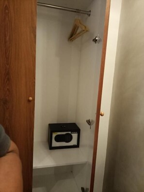 In-room safe, desk, soundproofing, iron/ironing board - The KD Suites & Coffee Shop (Badung)