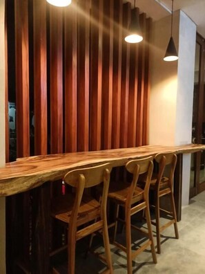 Restaurant - The KD Suites & Coffee Shop (Cemagi)