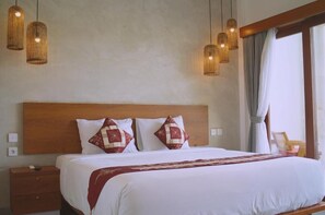 Deluxe Double Room, Sea View - The KD Suites & Coffee Shop (Cemagi)