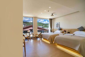Superior Twin Room, City View | Individually decorated, individually furnished, free WiFi - Xuejian Homestay (Deqin)