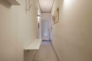 Basic Studio | Iron/ironing board, free WiFi - Passerina by MMega (Florence)