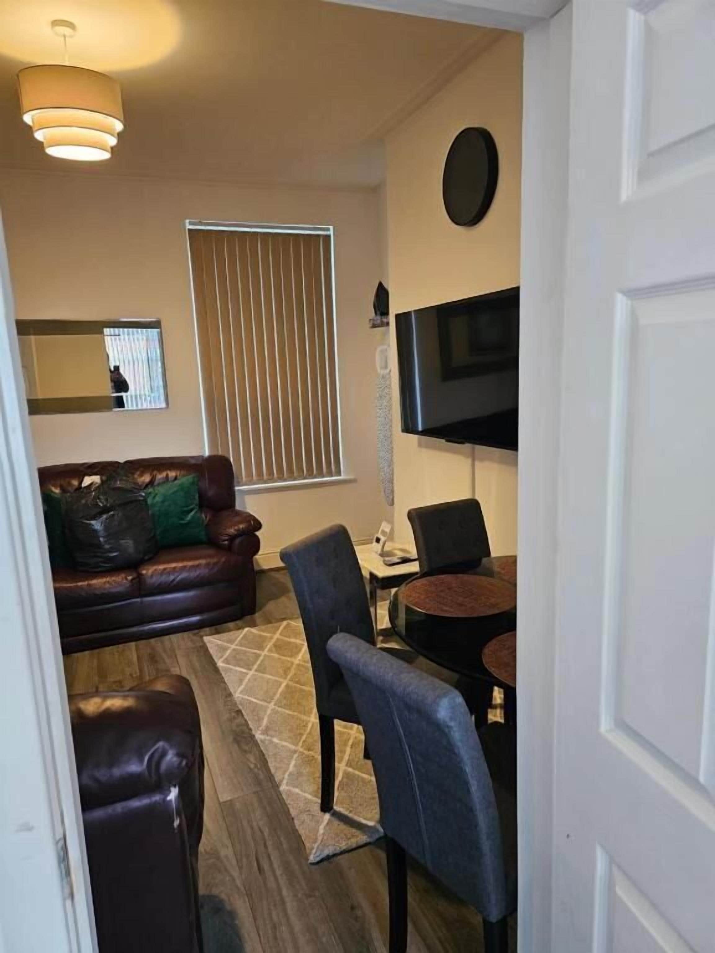 Apartment, 4 Schlafzimmer | Zimmerausstattung