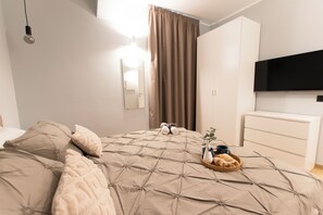 Iron/ironing board, WiFi, bed sheets - Residenza Plana Apartment 4 Piazza Firenze Corso Sempione Milan (Milano)