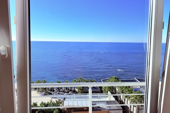 Familienapartment, Mehrere Schlafzimmer, 2 Bäder (Beachfront Apartment In Durres 072) | Blick auf den See