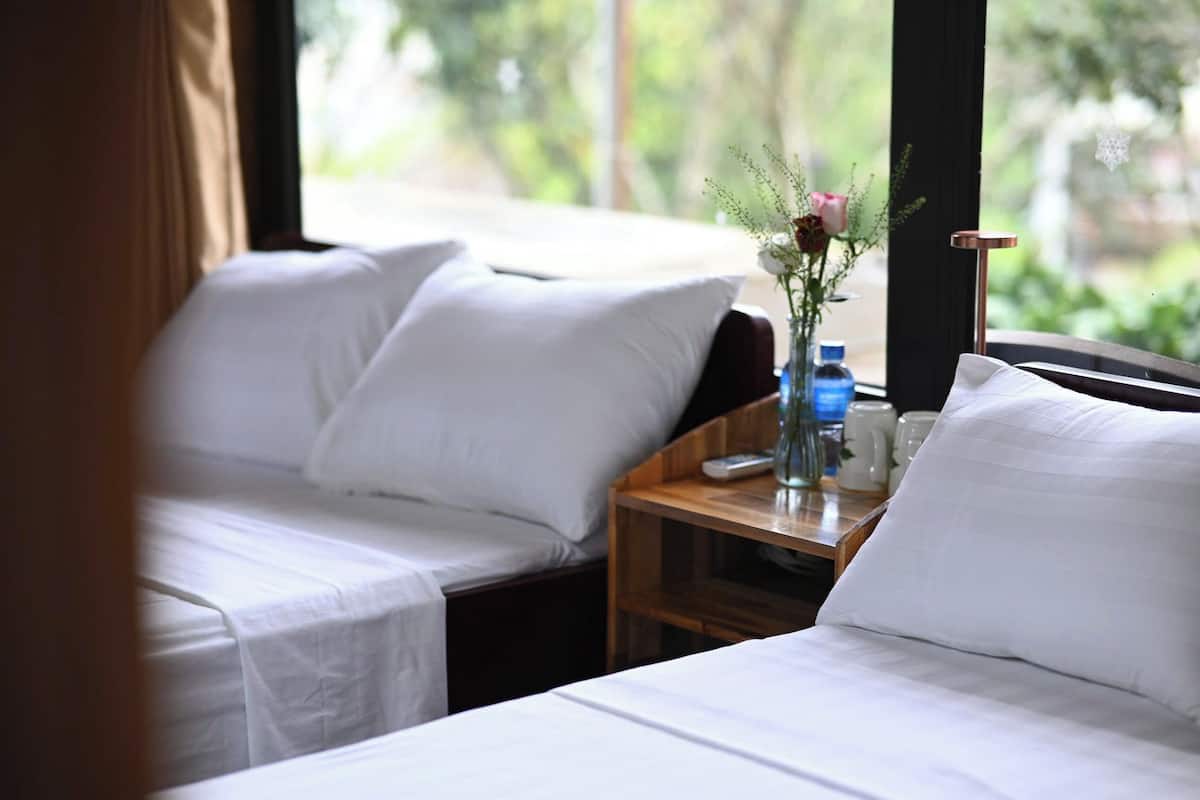 Dormitorio compartido familiar, vistas a la colina | Wifi gratis