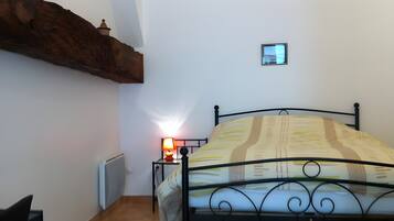 4 soveværelser, strygejern/strygebræt, Wi-Fi, sengetøj