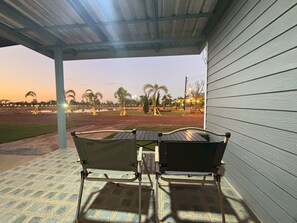 Living area - Rose Park Resort (Phang Khon)