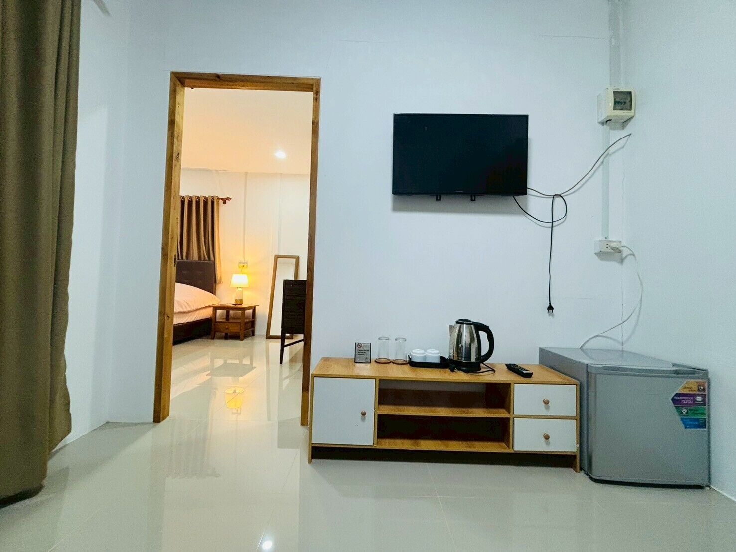 วิลล่า | บริเวณนั่งเล่น | ทีวี 32 นิ้ว พร้อมช่องเคเบิล