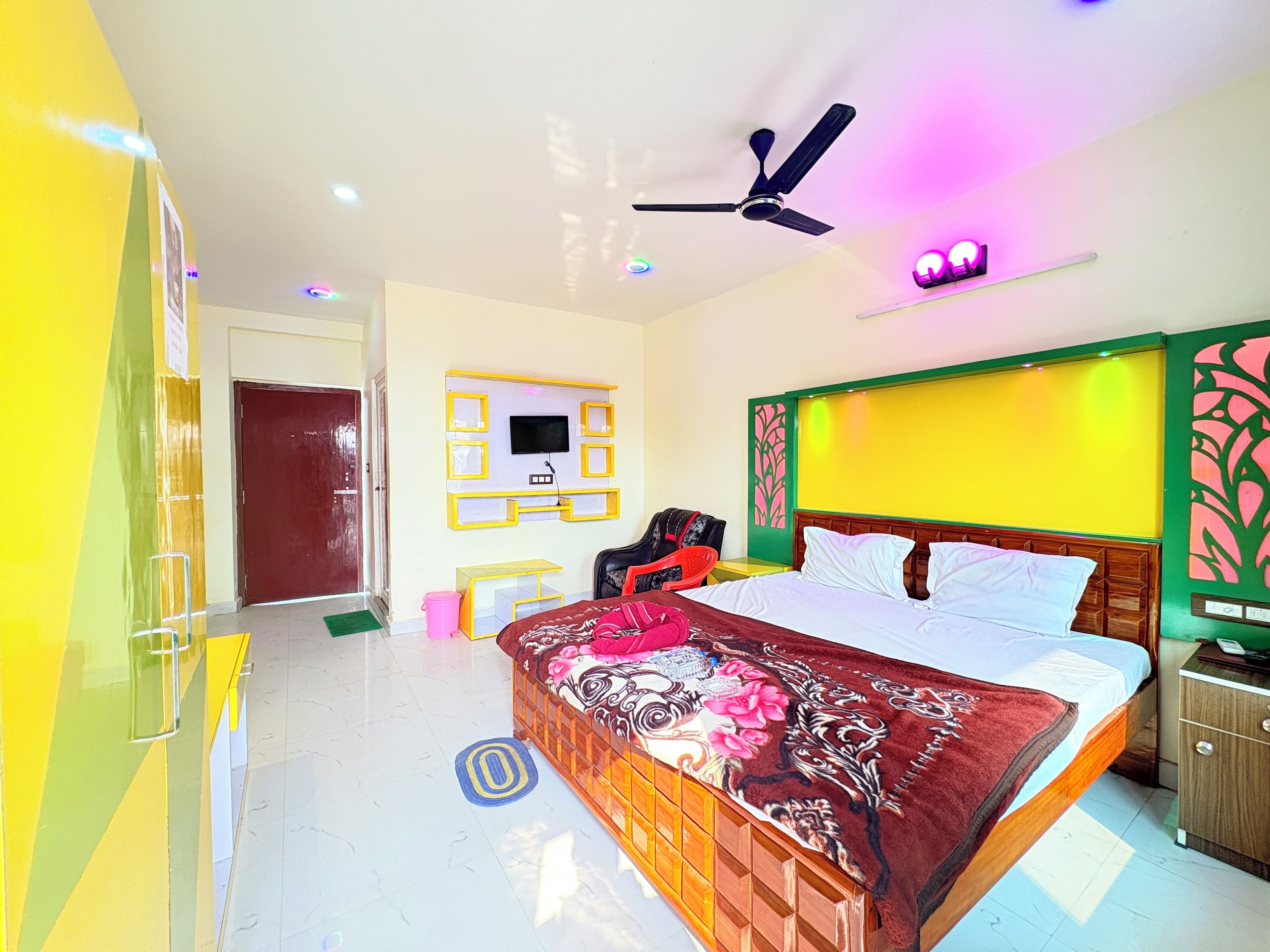 غرفة ديلوكس مزدوجة | مكتب وواي فاي مجانًا