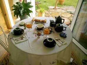 تناول الطعام