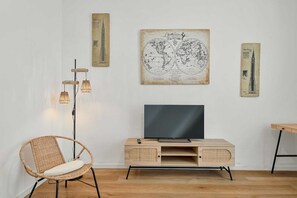Interior - The Casa On the Rock is a charming home located in a strategic position, a few steps from the train station, making access to the wonderful places of the gulf and the Cinque Terre extremely convenient. Recently renovated with great attention to detail, t (La Spezia)
