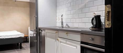 Kühlschrank, Ofen, Herdplatte, Geschirrspüler