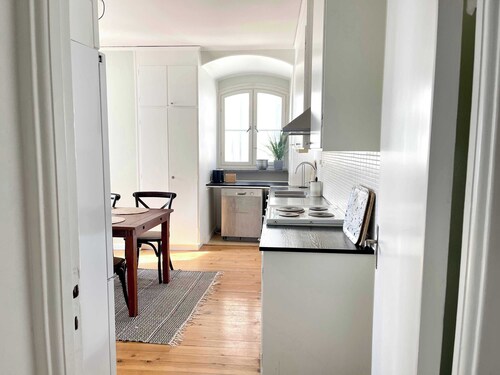 Well-planned 2 bedroom apt in middle of Visby