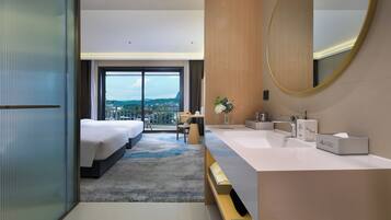 Habitación Elite con 2 camas individuales, vista a la colina | Ropa de cama de alta calidad y decoración personalizada