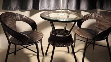 Chambre Simple Deluxe, véranda | Coin séjour