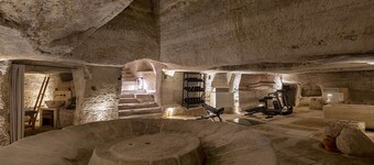 Villa i Acaya med 10 soverom som kan romme 20