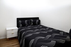 1 dormitorio, Internet, ropa de cama