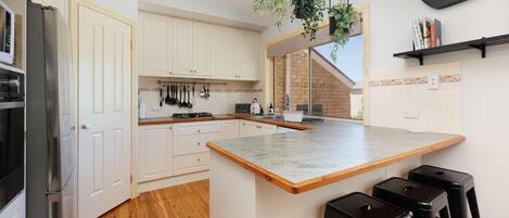 Microwave, oven, stovetop, dishwasher