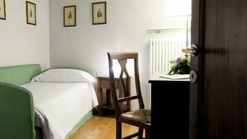 Family Apartment | In-room safe, blackout curtains, free WiFi