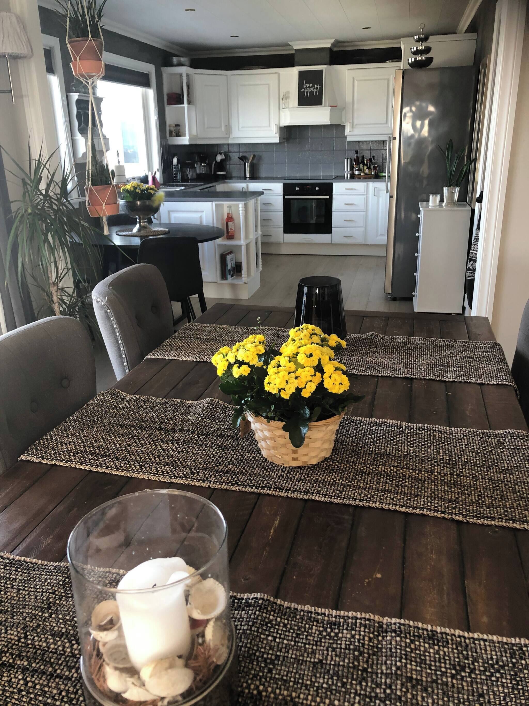 Villa, 4 Bedrooms, Private Pool, Garden View | Dining room