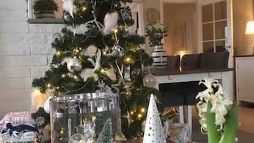 Villa, 4 chambres, piscine privée, vue jardin | Intérieur