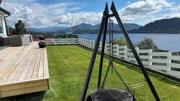 Villa, 4 Bedrooms, Private Pool, Garden View | Terrace/patio