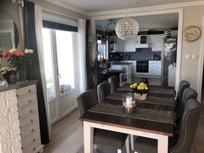 Villa, 4 Bedrooms, Private Pool, Garden View | Dining room - House With Oceanview, 4 Bedrooms, Close to Bergen (Alver)