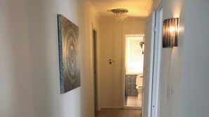 Villa, 4 Bedrooms, Private Pool, Garden View | Bilik Mandi