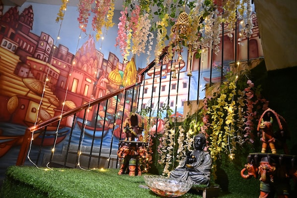 Interior - The Kashi Palace (Varanasi)