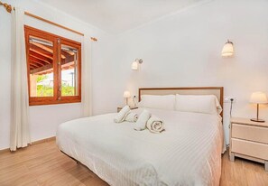3 Schlafzimmer, Zimmersafe, Bügeleisen/Bügelbrett, kostenloses WLAN