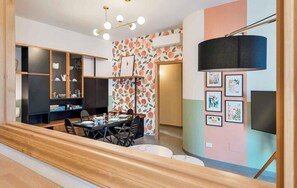 Dining - Welcome to Bellini13 in La Spezia, our new holiday home recently renovated and ready to welcome you for an unforgettable stay! The interiors have been renovated with pastel colors that create a relaxing and serene atmosphere and with wallpaper that adds  (La Spezia)