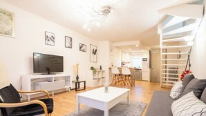 TV - Cosy air-conditioned T3 with exterior -Toulouse est (Toulouse)