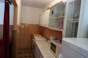 Apartment (A2) | Bathroom | Towels - Apartments Brti (Supetar)