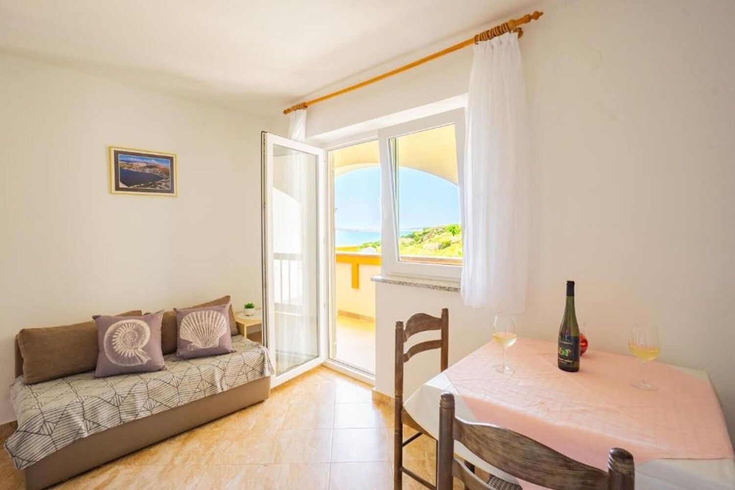 아파트 (A3) | 거실