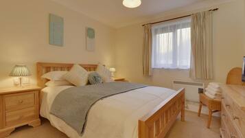 2 bedrooms, individually decorated, individually furnished, free WiFi