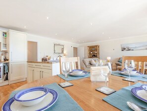 Dining - 2 Burgh Island Causeway (Kingsbridge)