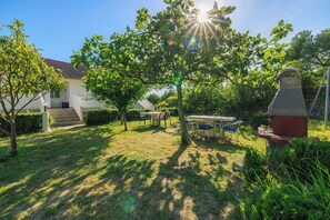 Área de parrillas y picnic