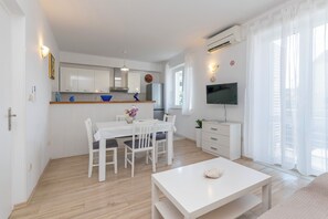 Apartment (A1) | Dining - Apartments Pero (Dubrovnik)