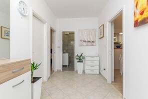 Apartment (A1) | Hallway - Apartments Pero (Dubrovnik)