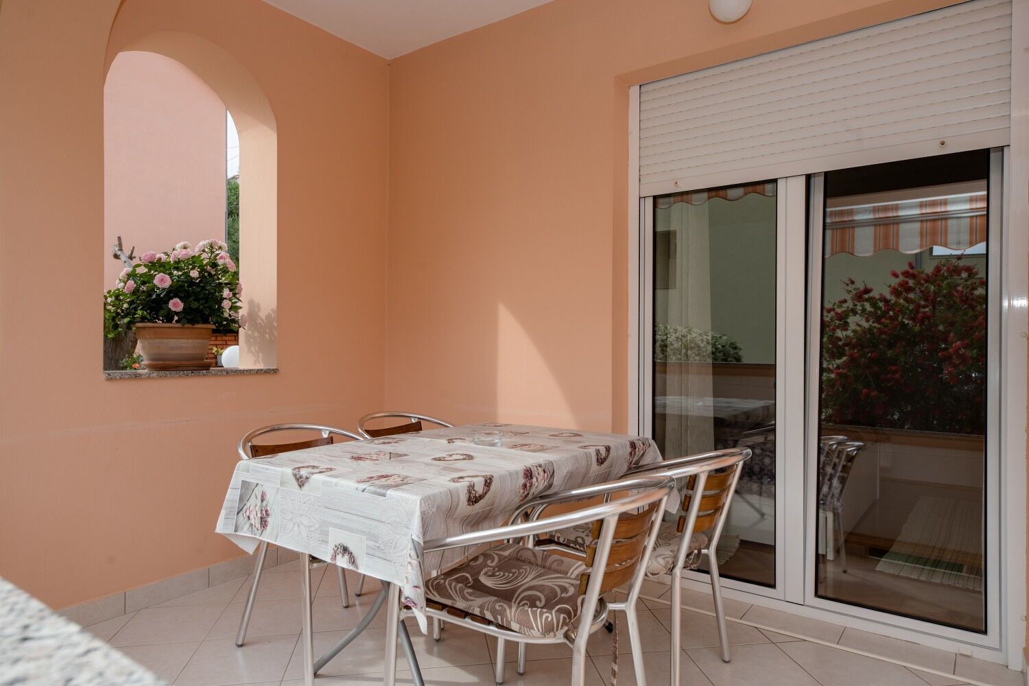Apartment (A1) | Outdoor dining
