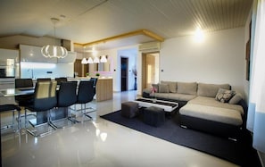 Apartment (A3) | Ruang tamu