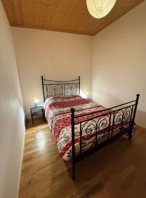 3 habitaciones y ropa de cama 