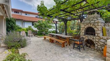 Área de parrillas y picnic