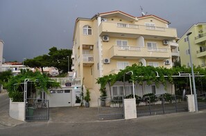 Building design - Apartments Ivi (Makarska)