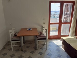 公寓 (A3) | 用餐區