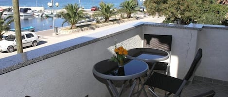 Apartment (A2) | Balcony