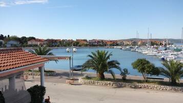 Leilighet (A1) | Utsikt mot vann