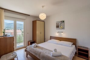 Appartement (A1) | Fer et planche à repasser, accès au Wi-Fi (inclus)