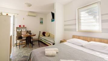 Estudio (A1) | Restaurantes